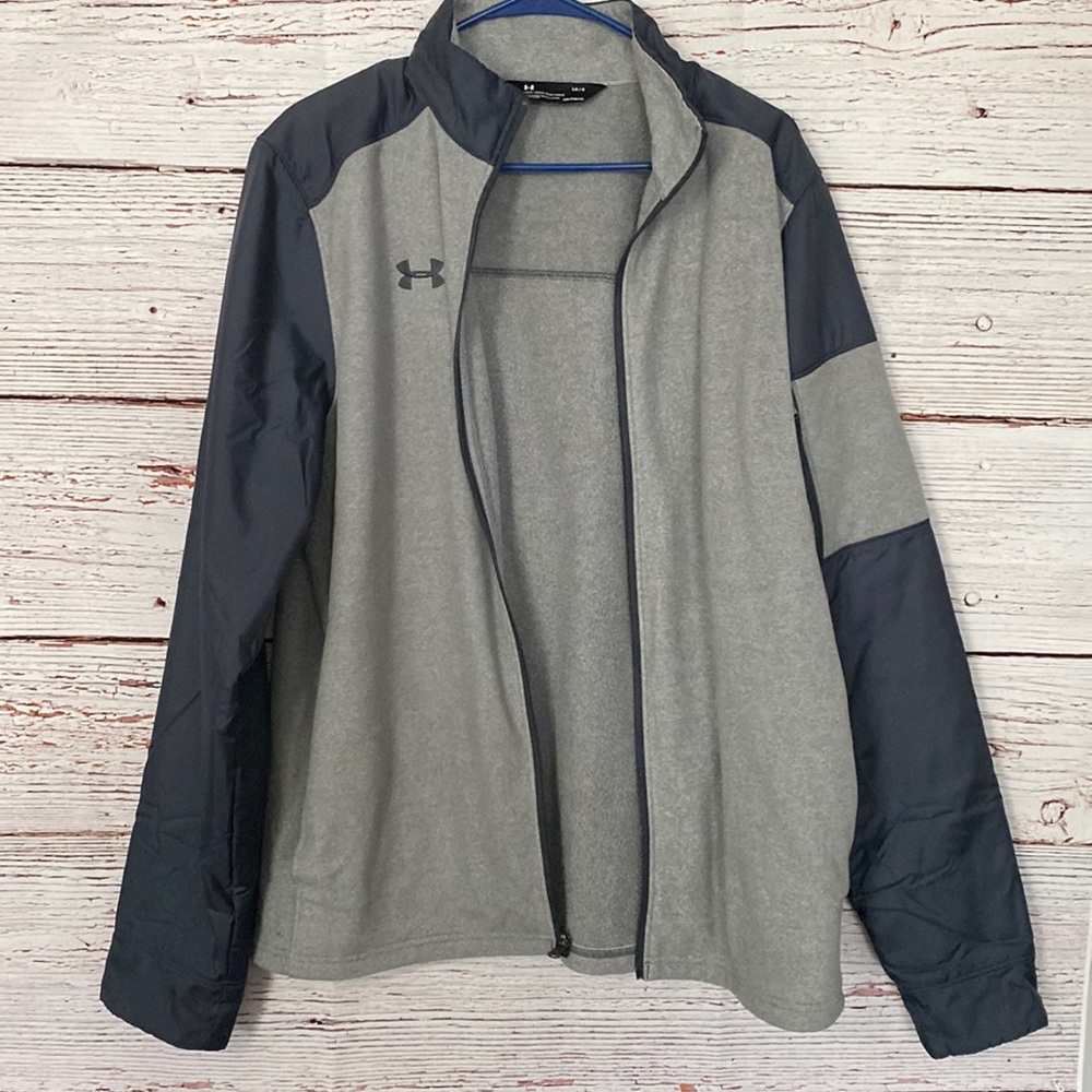 Mens Large Under Armour Loose fit Dark and Light Gray